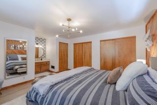 Camp Telemark by Tahoe Getaways - Pet-Friendly 3 BR in Tahoe Donner with Hot Tub & Wood Fireplace - Truckee - 1
