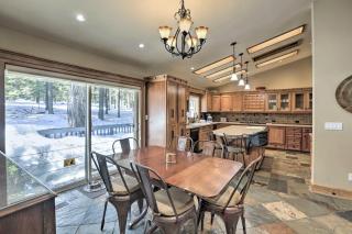 Bluerock Retreat by Tahoe Getaways - 3 BR Pet-Friendly West Shore Cabin with 3 Fireplaces, Short Drive to Skiing - Tahoe City - 4
