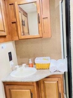Secluded RV with private hot tub - Rutherfordton - 9