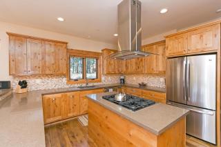 Caleb's Getaway by Tahoe Getaways at Old Greenwood- 3BR w Bonus Room, Pets Welcome & Ski Shuttle! - Truckee - 6