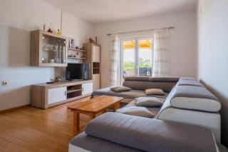 Family friendly apartments with a swimming pool Rtina - Stosici, Zadar - 21450 - Rtina - 1