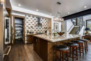 Allure at Schaffer's Mill by Tahoe Getaways - 4BR Pet-Friendly Home w Private Hot Tub & Air Conditioning! - Truckee - 6