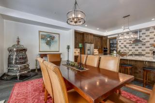 Allure at Schaffer's Mill by Tahoe Getaways - 4BR Pet-Friendly Home w Private Hot Tub & Air Conditioning! - Truckee - 3
