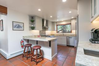 Basque Lodge at Northstar by Tahoe Getaways - Pet-Friendly 5BR w Free Shuttle & HOA Amenities - Truckee - 6