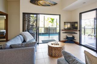Summer is Here! Enjoy Exclusive Access for 9, Pool, Media Room, Acreage Estate in Magical Sunshine Coast - Mooloolah - 1
