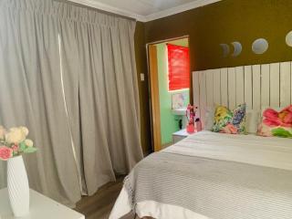 SURVIVOR GUEST HOUSE-Giyani - Giyani - 3