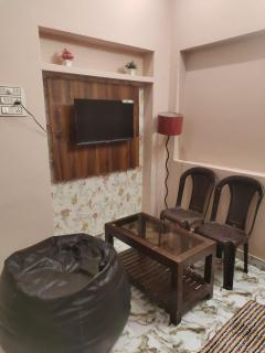 Varanasi Holiday Stay - 8
