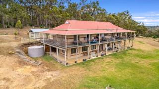 Nannup Ponds Top Floor Home - Nannup - 0