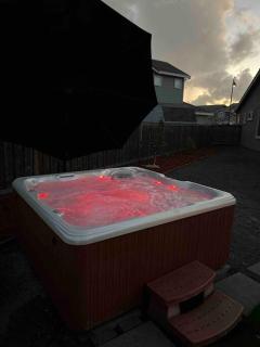 Home, Napa Vibe w/Fire Pit + Spa - Fairfield - 9
