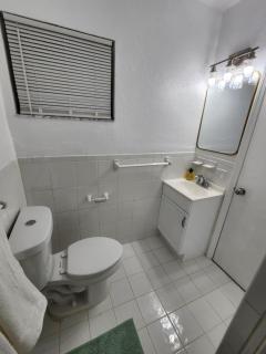 Hostel Beds & Sheets FLL AIRPORT - Dania Beach - 4
