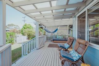 Coastal Cottage, Stay longer for less. Book 3 nights or more to receive 1 night for free. - Narrawallee - 9