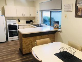 API Busselton Seaside Escape Apartments - Busselton - 1