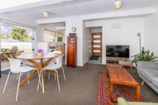 2 Bedroom Home away from Home near CBD & private parking - Hamilton - 1