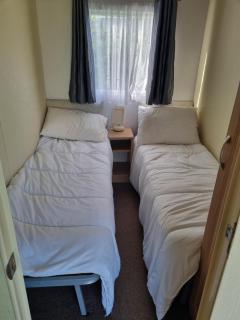Great Caravan At Breydon Water Holiday Park, Ref 10086B - 3