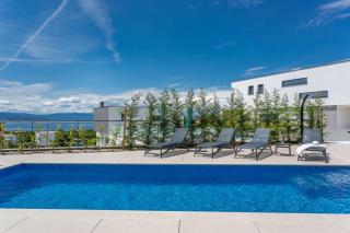 Deluxe villa with swimming pool, whirlpool on the roof terrace with a beautiful sea view - by TRAVELER tourist agency Krk ID 2125 I - Sveti Vid-Miholjice - 8