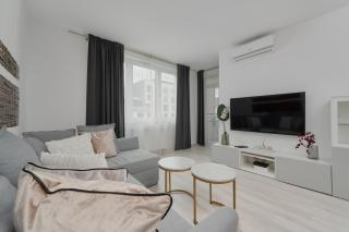 Luxurious Apartments with Balcony & Parking Gwiaździsta Wrocław by Noclegi Renters - Breslavia - 7
