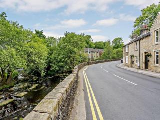 Swan House - Huddersfield - 4