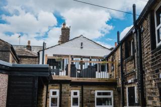 Swan House - Huddersfield - 1