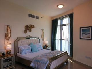 LuxeHome where blue sea & white sands greets you - Ajman - 0