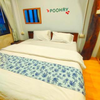 Poohry Seaview - 2