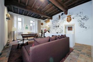 The Eclectic Home of Collector - Navona Square - 0