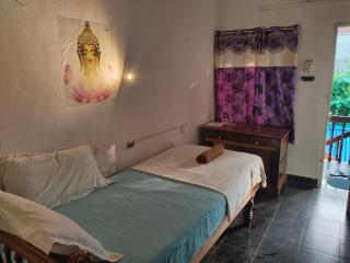 Sky Palace Beach Hotel - 4