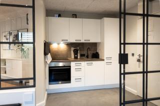 NY style entire apartment w/private cozy terrace - 4