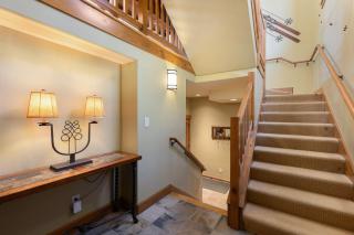 66 Thackwell Lane townhouse - 3