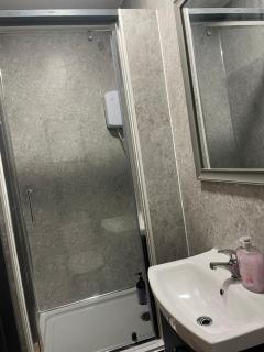 DD Apartment 2 - Free Parking - Fast WifI - 4