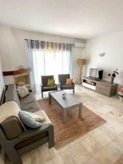 Apartment with Terrace & Pool in Alporchinhos - Armação de Pêra - 8