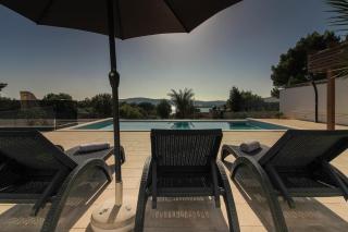 New modern luxury villa near the beach with sea view, pool, sauna , BBQ and playground by WiiBuk - Pomer - 3