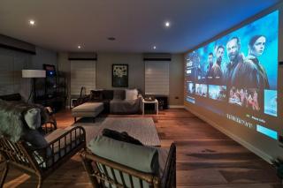 The Steadings, Aviemore Luxury 5 star rated 3 Bed with home cinema garden and parking - 9