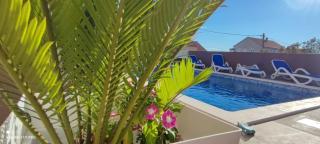 Apartment Azeret with swimminpool - Maslenica - 9