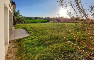Amazing Apartment In Planguenoual - 5