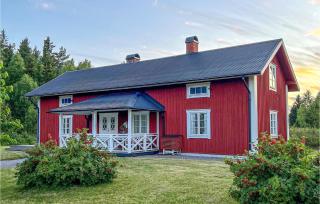 Gorgeous Home In Gräsbo With Sauna - - 9
