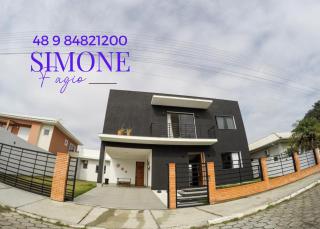 CASA COM PISCINA EM CANASVIEIRAS PARA 11 PESSOAS - Florianópolis - 0