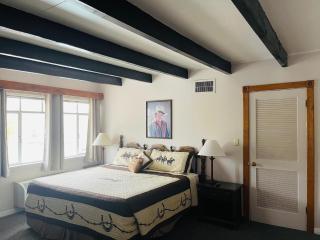 Apache Motel - Moab - 1