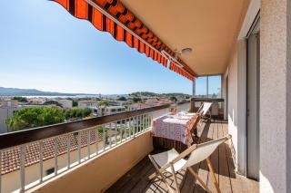 le Cadet - vue panoramique ville et baie de SANARY SUR MER, parking & terrasse - 2 à 4 pers - Sanary-sur-Mer - 9