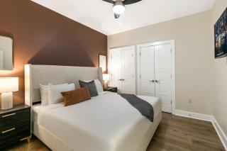 Timeless Elegance: 4BR Luxury Condo in New Orleans - New Orleans - 9
