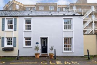 Cosy & Peaceful Self Contained Home in Montpellier - Cheltenham - 2