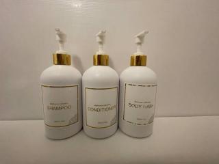 Good location, convenient transportation Nipponbashi Station 4 minutes Dotonbori 6 minutes Kuromon Market 8 minutes Double bed 2o1 - 2