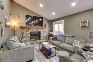 Private Boat Dock Sunrise Beach Home with Fire Pit - Sunrise Beach - 0