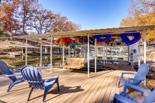 Private Boat Dock Sunrise Beach Home with Fire Pit - Sunrise Beach - 9