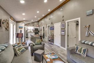 Private Boat Dock Sunrise Beach Home with Fire Pit - Sunrise Beach - 6