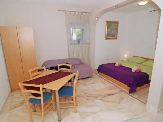 Apartments Emotha - Trogir - 6