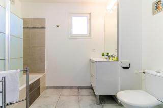SELECT' -T3 au coeur du Lavandou à proximité des commerces et des plages avec parking et piscine - EDEN-E31 - Le Lavandou - 3