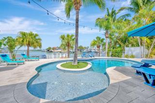 Island Paradise 3 Bed Waterfront/Heated Pool - Clearwater Beach - 0