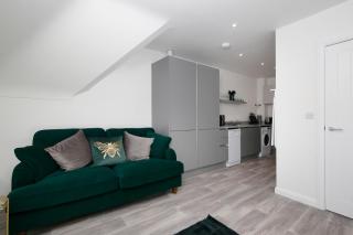 Nightingale - Perfect location close to the Beach - Free Parking - 5