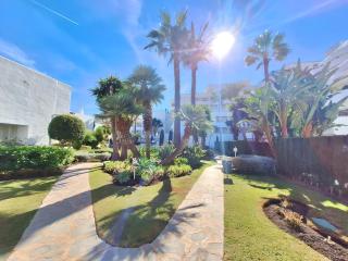 Gorgeous 2BR Apt. w/ Mountain View Puerto Banus - 6