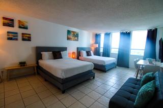Castle 1205 Beachfront Studio with Free Parking, Beach Access, Pool, Tennis - Miami Beach - 3